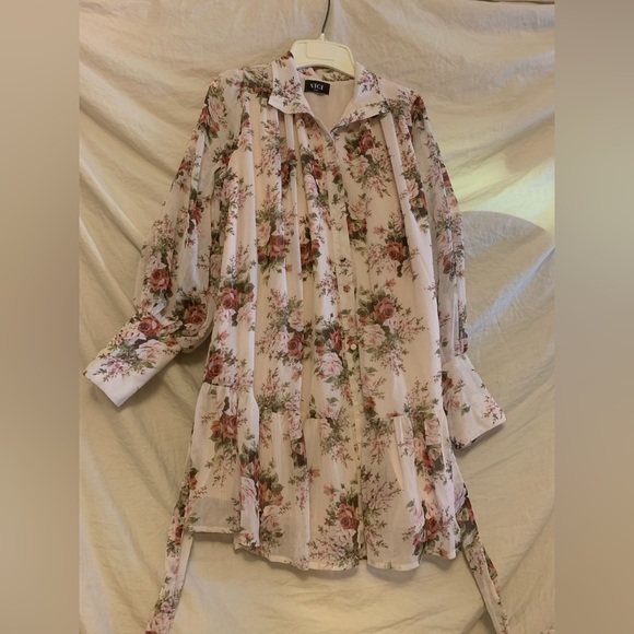 ✨💥⚡️ OF THE ESSENCE FLORAL CHIFFON BUTTON DOWN DRESS Size S NWOT - Picture 9 of 16